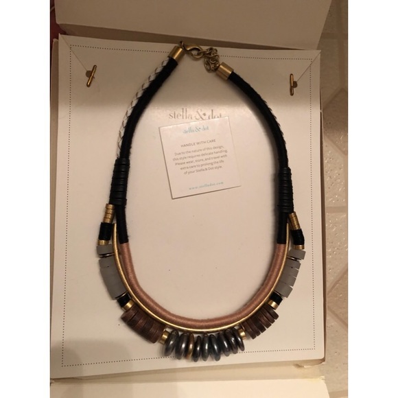 Stella & Dot alay statement necklace